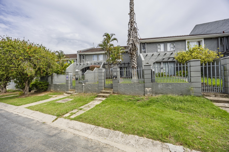 3 Bedroom Property for Sale in Beacon Bay Eastern Cape